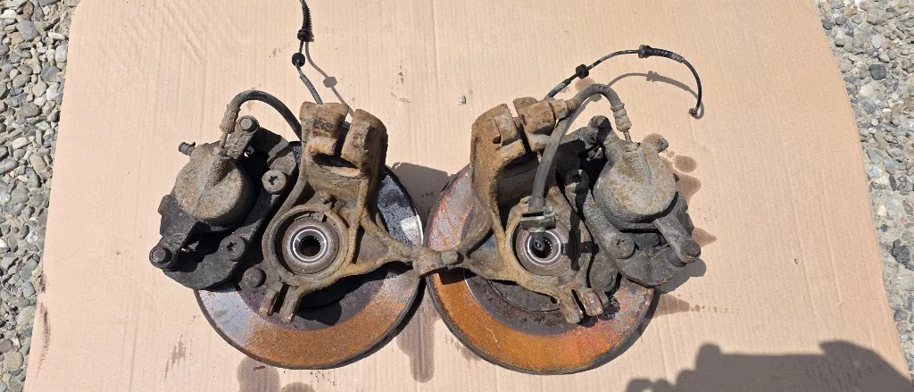 Fuzeta stanga / dreapta fata Peugeot 301 1.2 Benzina 2019 2020 2021 2022 2023