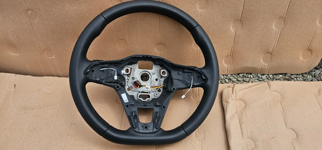 Volan piele NOU Vw Golf 8 2020 2021 2022 2023