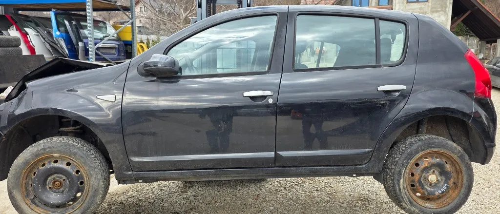 Usa stanga / dreapta spate Dacia Sandero 2009 2010 2011 2012