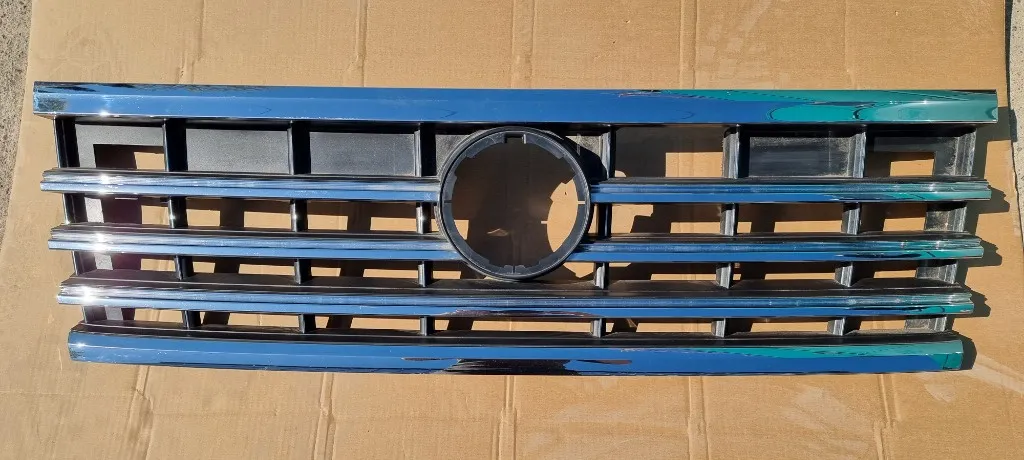 Grila radiator VW Touareg R-Line 2018 2019 2020