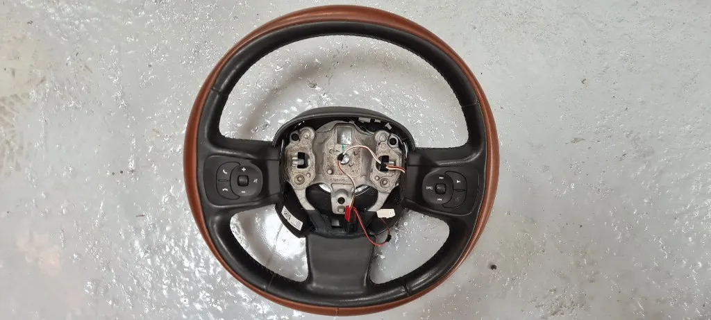 Volan piele Fiat 500 L / X 2012 2013 2014 2105 2016