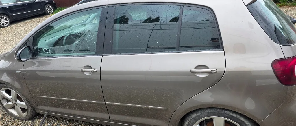 Usa stanga / dreapta fata Vw Golf 6 Plus 2010 2011 2012 2013