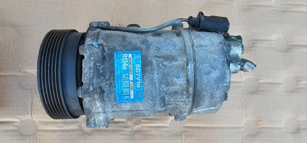 Compresor Ac Vw Golf 4 1.4 benzina AXP AHW BCA 2001 2002 2003 2004