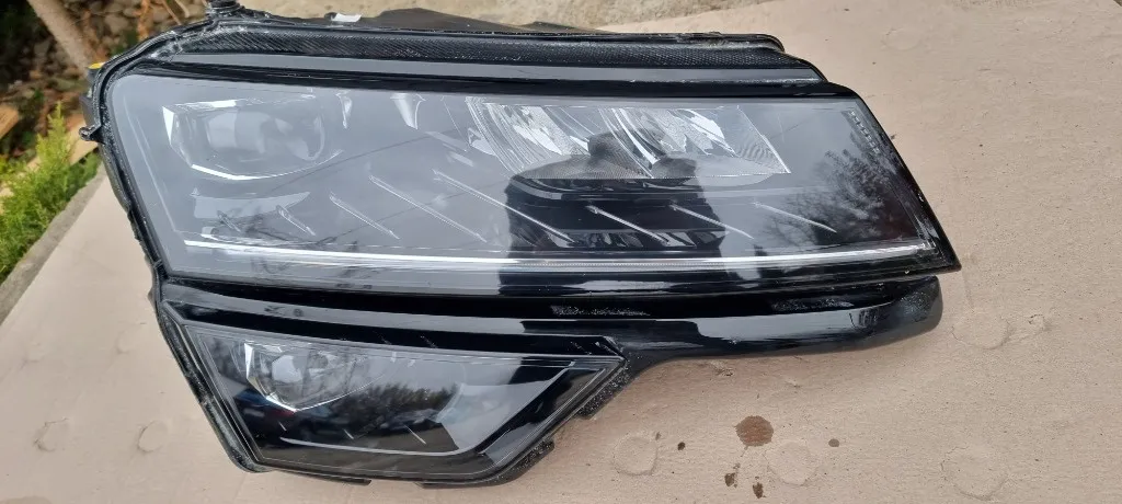 Far dreapta Full LED Skoda Karoq 2017 2018 2019