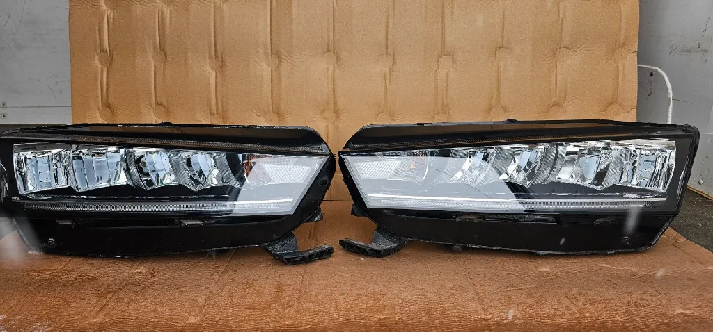Far stanga / dreapta FULL LED Skoda Octavia 4 2020 2021 2022