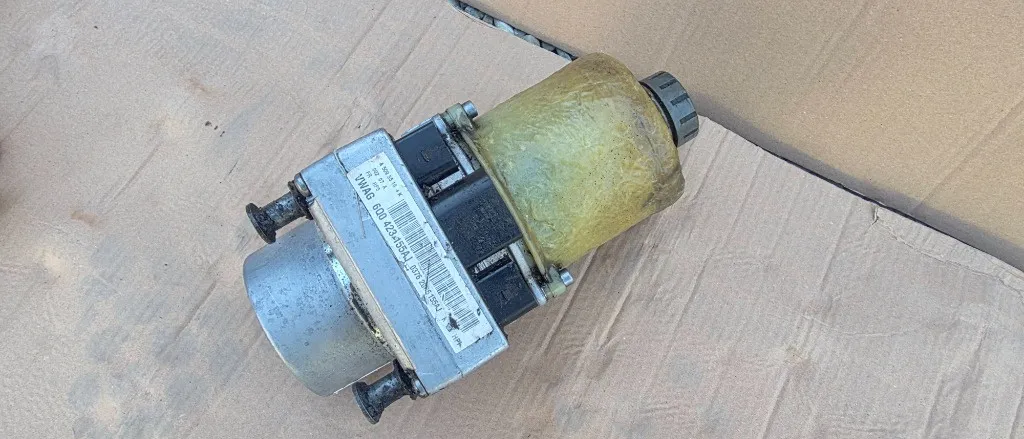 Pompa servodirectie electrica KOYO Volkswagen Polo 9N 2002 2003 2004 2005 2006