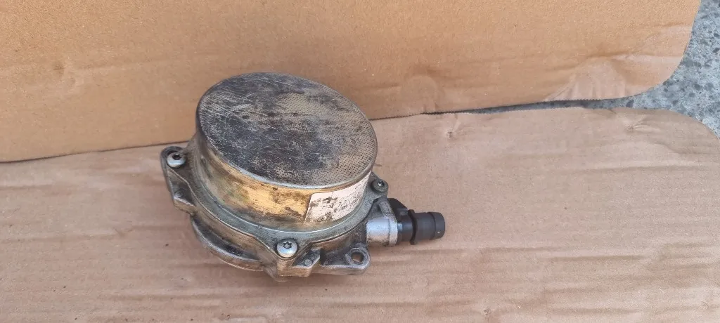Pompa vacuum tandem AUDI Q7 3.0 TDI BUG 2007 2008 2009 2010