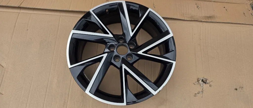 1 buc Janta Aliaj Skoda Kamiq / Scala 18" 657601025G 2019 2020 2021 2022