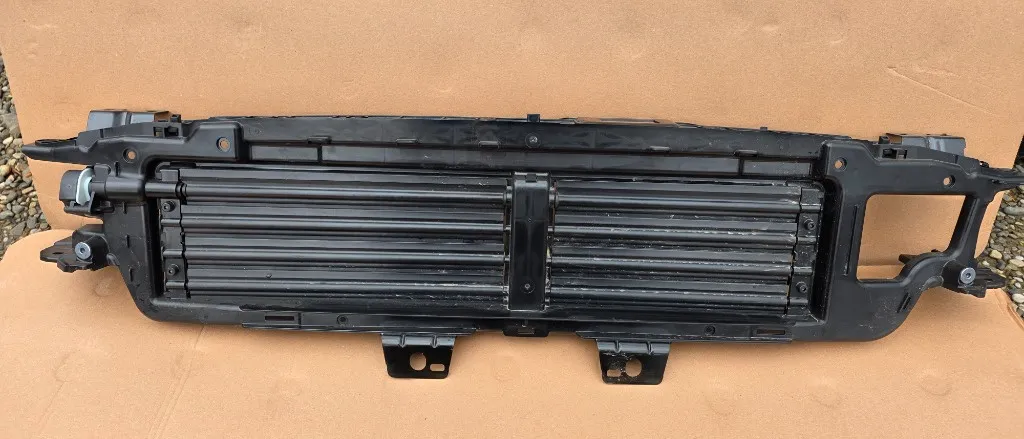 Grila activa superioara cu clapete Volvo V60 S60 2019 2020 2021 2022
