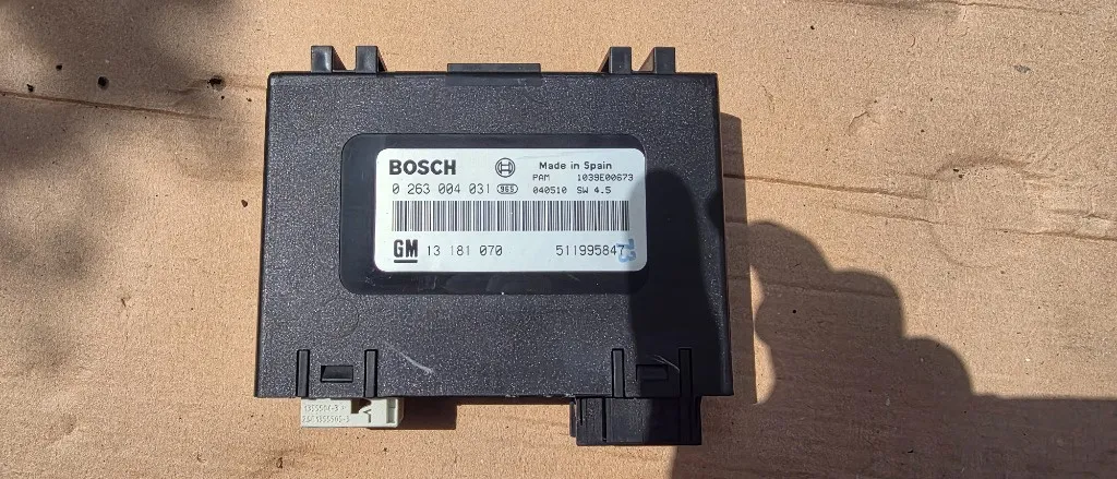 Calculator senzori parcare Opel Astra H / Zafira B / Vectra C 2006 2007 2008 2009