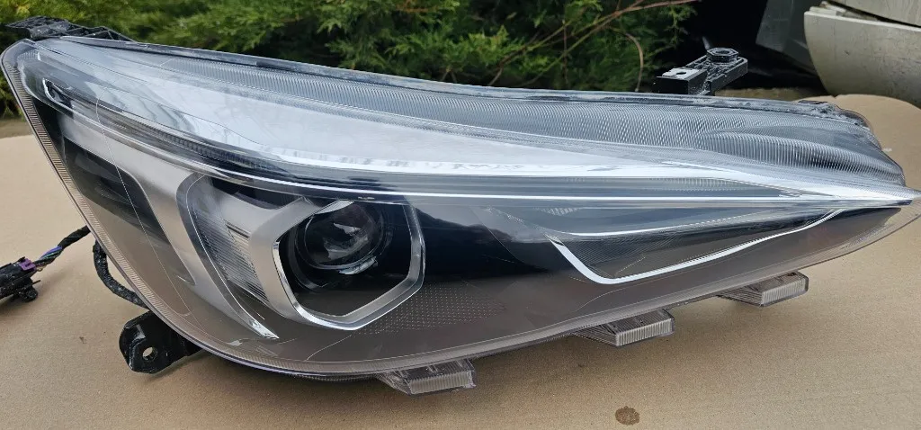 Far dreapta Full LED MG MG3 Luxury NS 2024
