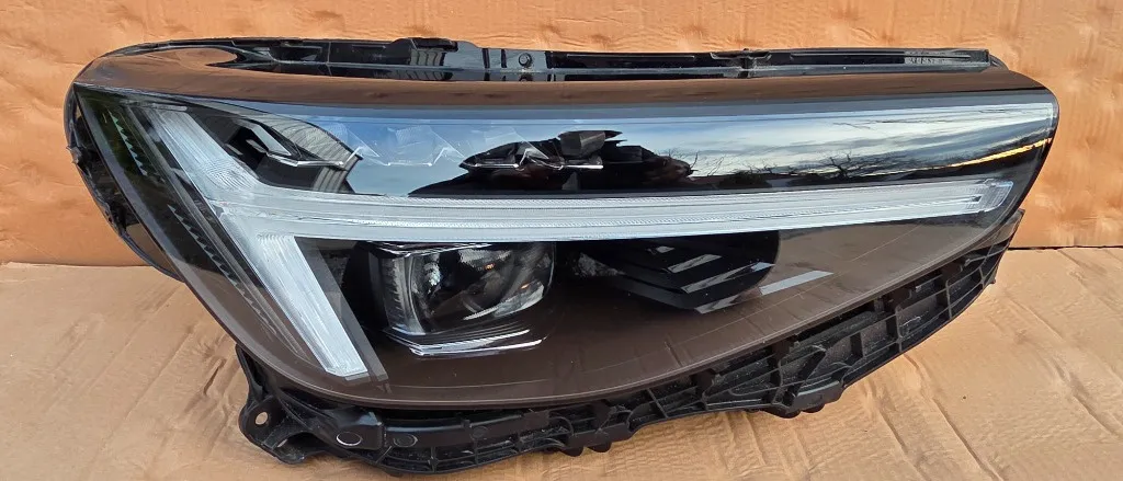 Far dreapta Full LED Volvo XC40 Facelift 2022 2023 2024