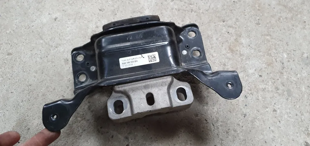 Suport tampon cutie viteze Skoda Octavia 3 2013 2014 2015 2016