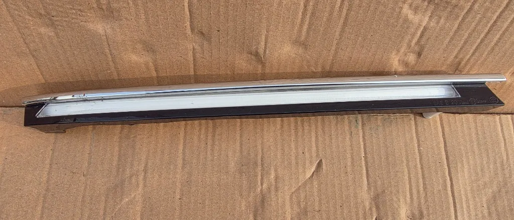 DRL lumina de zi dreapta grila radiator Vw Arteon Facelift 2021 2022 2023 2024