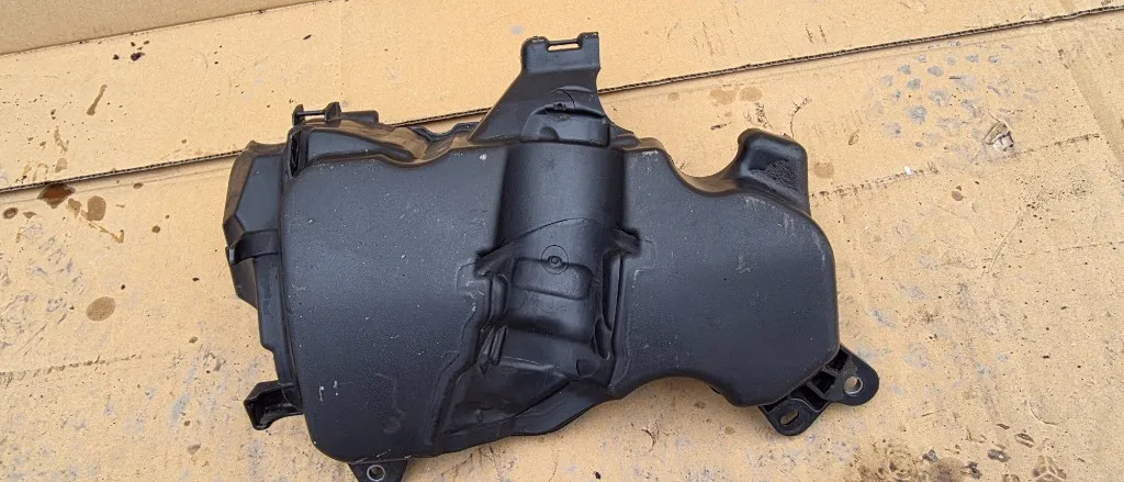 Capac protectie motor Renault Clio 4 / Captur / Kadjar 1.5 DCI 2015 2016 2017 2018