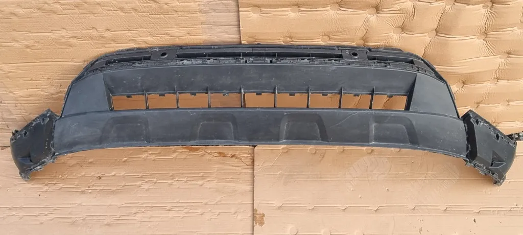 Spoiler inferior / Fusta bara fata Vw Touareg CR 2018 2019 2020 2021 2022