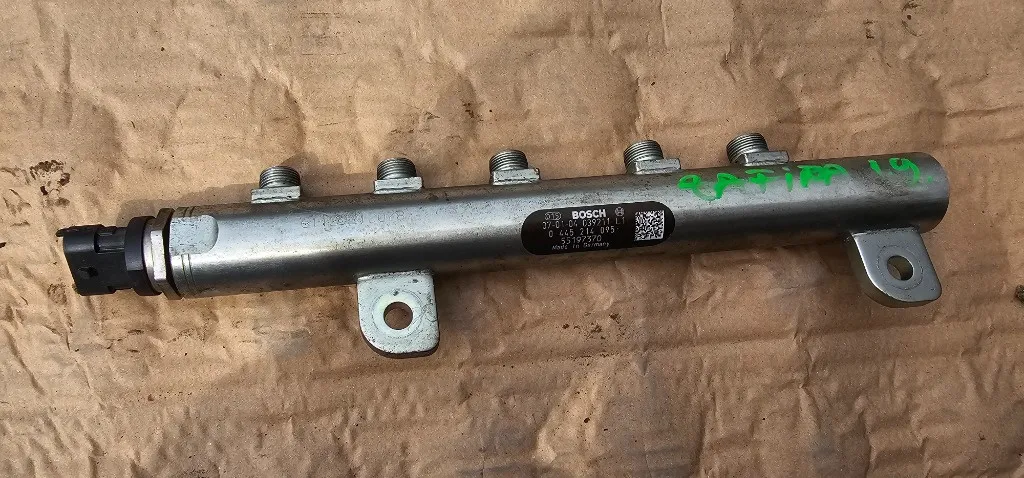 Rampa injectoare Fiat Stilo / Doblo 1.9 JTD 2005 2006 2007 2008
