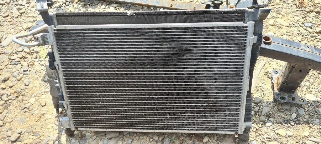 Radiator apa si AC Nissan Qashqai J10 2.0 benzina 2006 2007 2008
