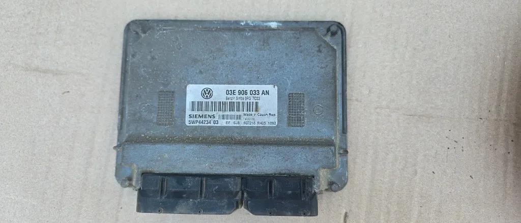 Ecu calculator motor Skoda Fabia 1.2 benzina AZQ BME 2003 2004 2005 2006