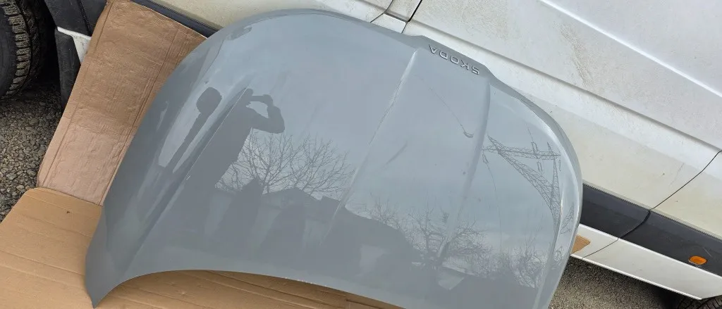 Capota motor Skoda Elroq 2025