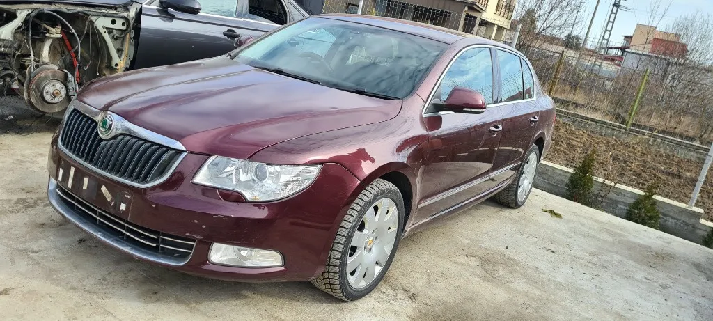 Usa fata stanga dreapta Skoda Superb 2 2010 2011 2012 2013