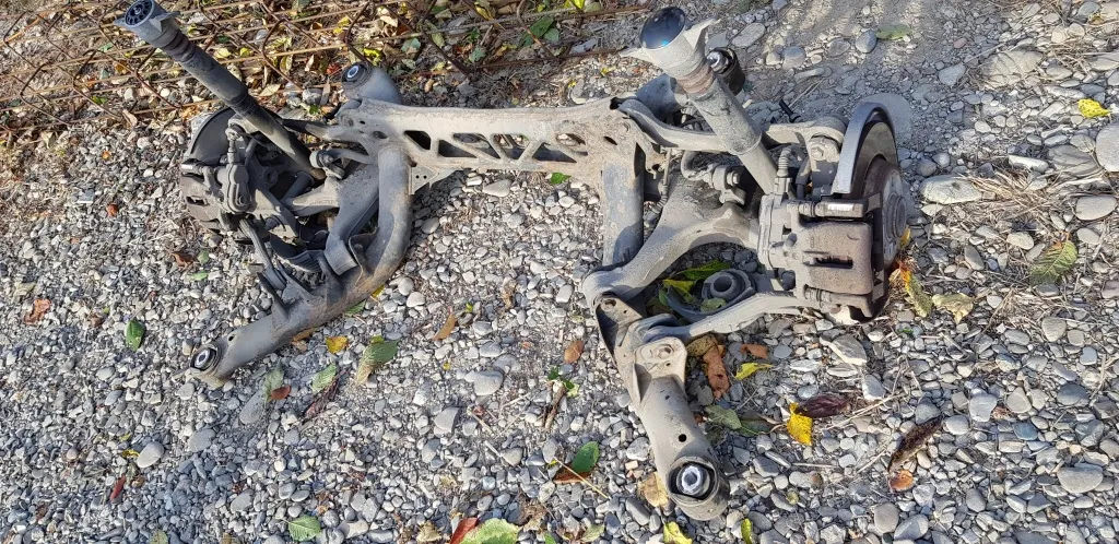 Punte spate Audi A4 B8 8K 2009 2010 2011 2012