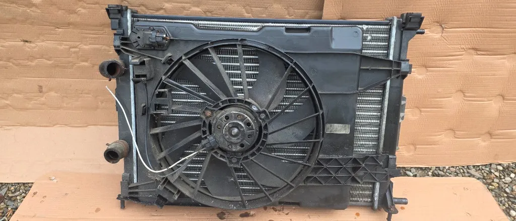 Electroventilator Renault Megane 2 1.5 / 1.9 DCI 2004 2005 2006 2007 2008