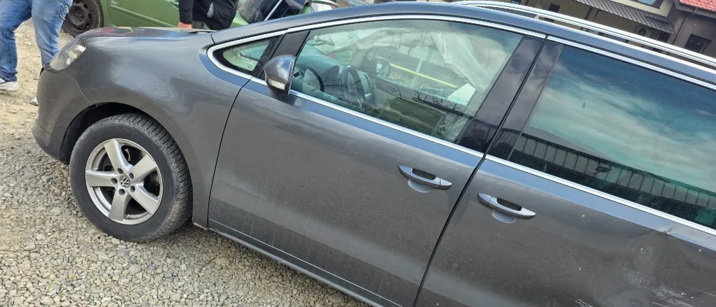 Usa stanga fata Vw Sharan 7N 2011 2012 2013 2014 2015 2016 2017