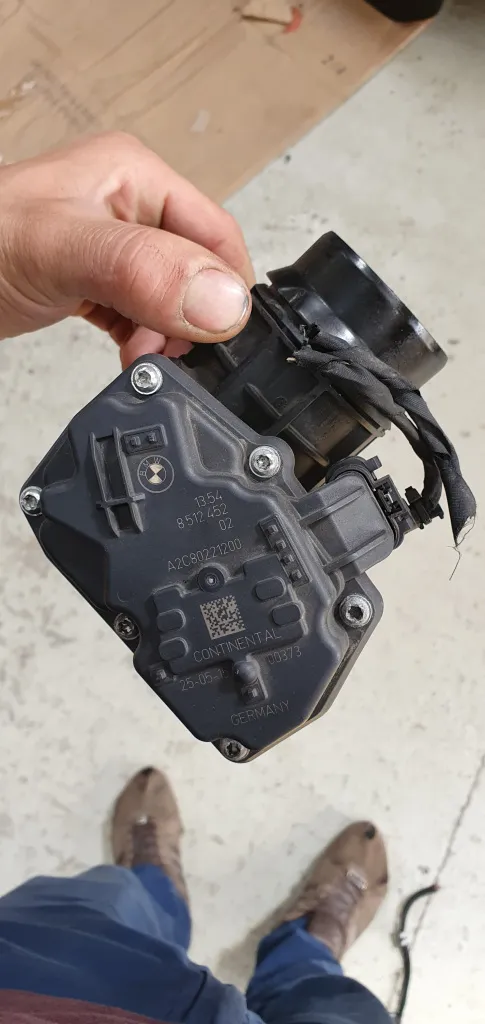 Clapeta acceleratie BMW X3 F25 X4 F26 2.0 d B47D20A 2015 2016 2017