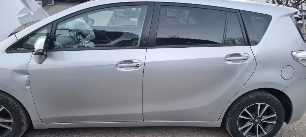 Usa stanga spate Toyota Verso 2010 2011 2012 2013 2014 2015 2016