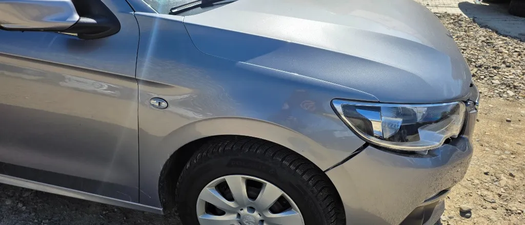 Aripa dreapta fata Peugeot 301 Facelift 2017 2018 2019 2020 2021 2022