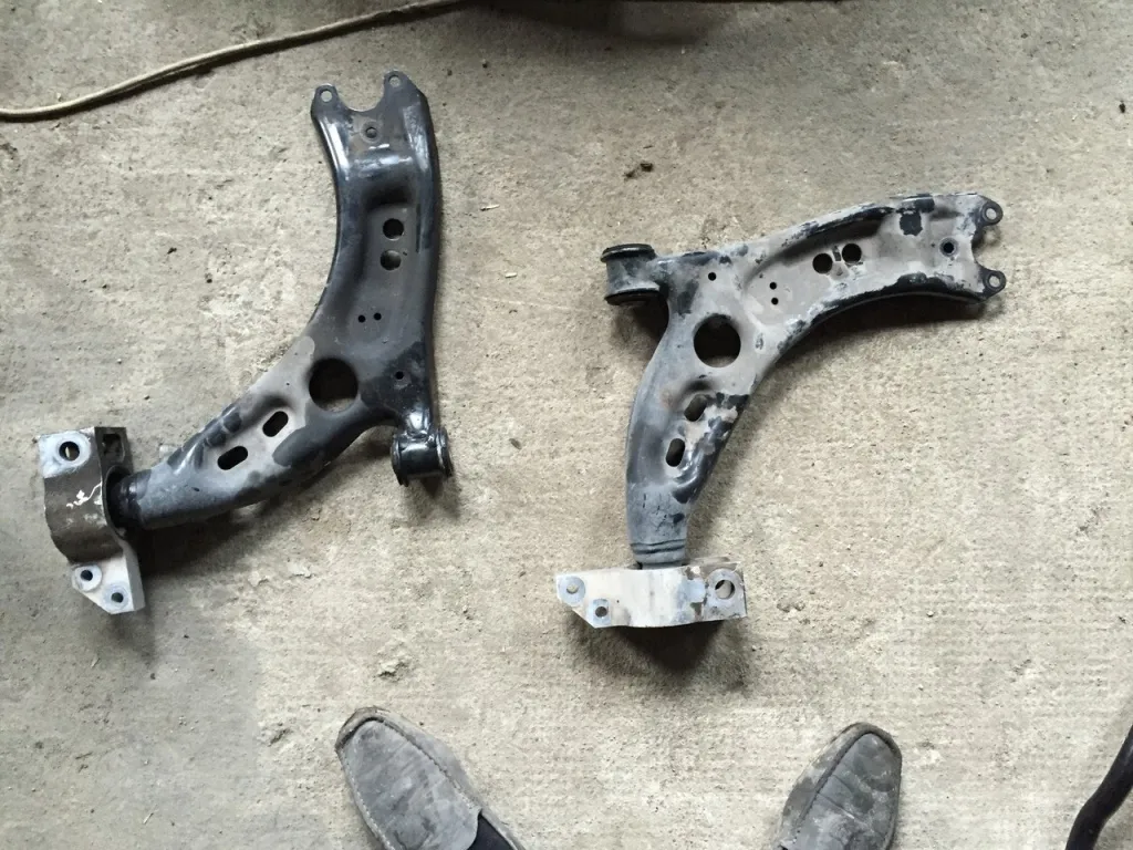 Brat Bascula stanga dreapta fata Vw Passat B7 2011 2012 2013 2014