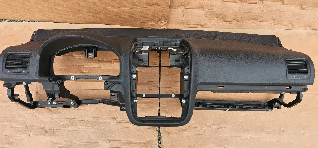 Plansa bord cu airbag pasager Vw Golf 5 2005 2006 2007 2008