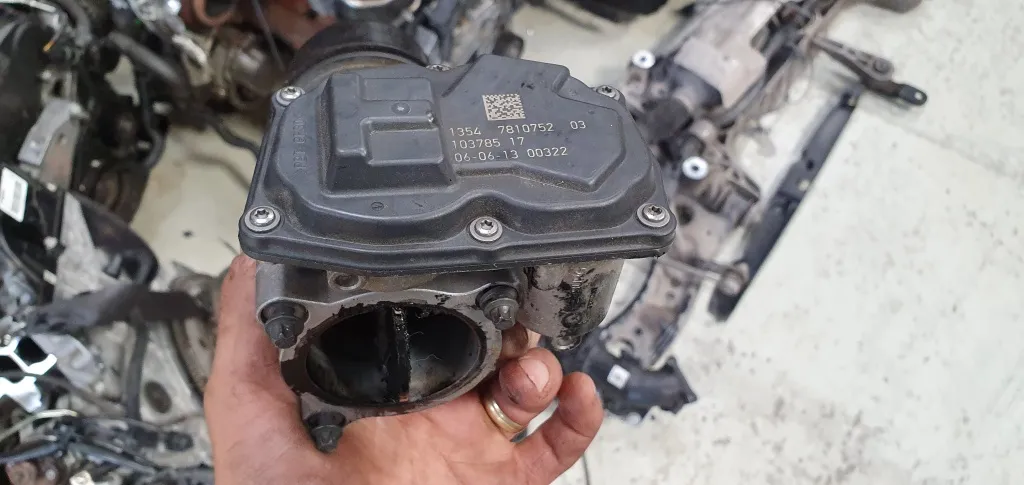 Clapeta acceleratie BMW X3 F25 2.0D 2011 2012 2013