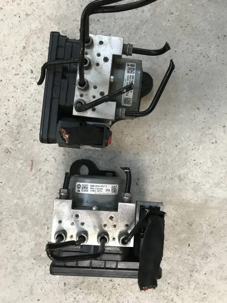 Pompa Modul ABS Vw Golf 7 2013 2014 2015 2016 5Q0614517K 5Q0907379L