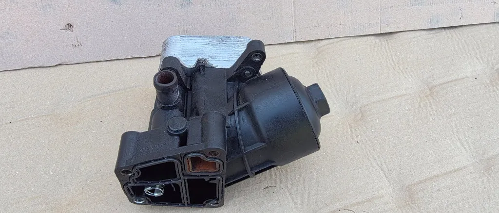 Carcasa filtru ulei cu termoflot Vw Polo 6R / Seat Ibiza 6J / Skoda Fabia 2 1.2 TDI CFW 2010 2011 2012 2013