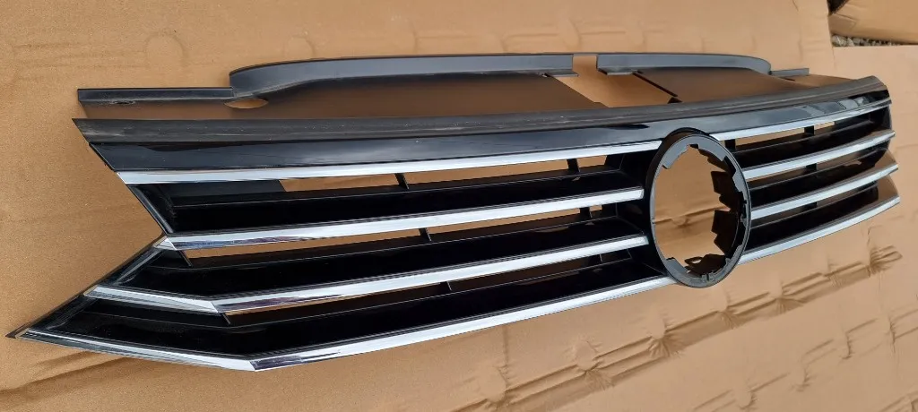 Grila radiator Vw Passat B8 2015 2016 2017 2018