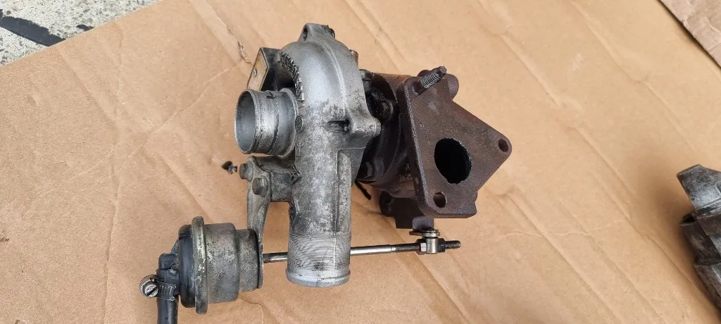 Turbina Dacia Logan 1.5 DCI euro 3 2005 2006