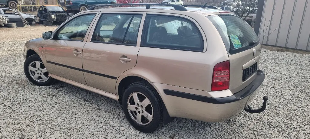 Macara geam usa fata Skoda Octavia 1 combi break 2000 2001 2002 2003
