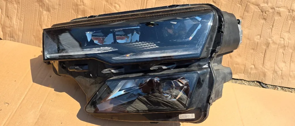 Far stanga FULL LED Skoda Karoq Facelift 2022 2023 2024 2025