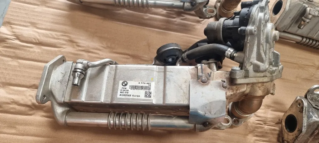 EGR cu racitor Gaze Toyota Rav 4 D4D 2.0 D 2015 2016 2017 2018