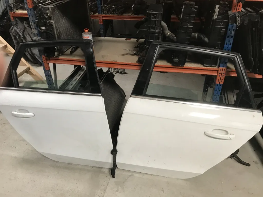 Usa spate AUDI A4 B8 8K komby 2009 2010 2011 2012