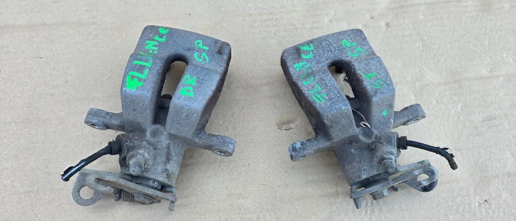 Etrier stanga / dreapta spate Renault Fluence 1.6 16v 2010 2011 2012 2013 2014