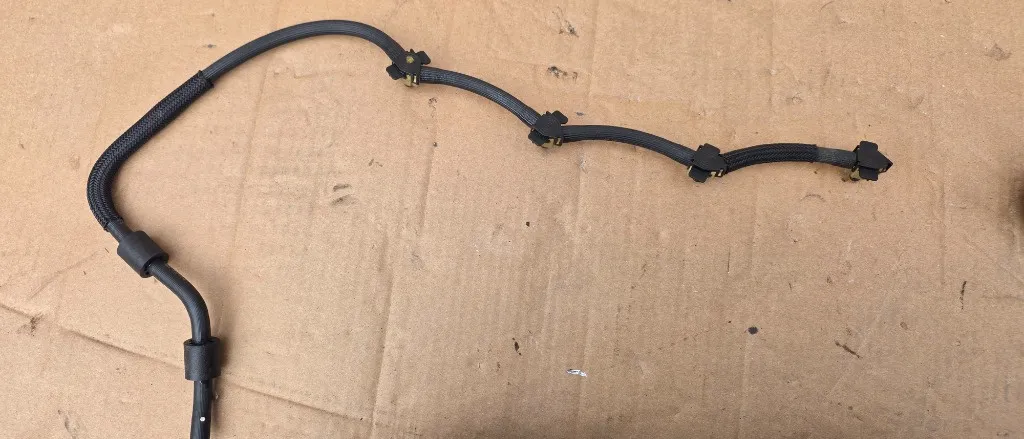 Rampa retur injectoare Audi A4 B8 / A5 8T / A6 C7 / Q5 8R 2.0 TDI CSU CNH 2014 2015 2016