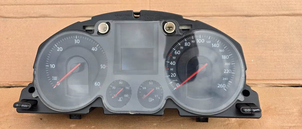 Ceasuri bord Vw Passat B6 1.9 / 2.0 TDI 2006 2007 2008 2009