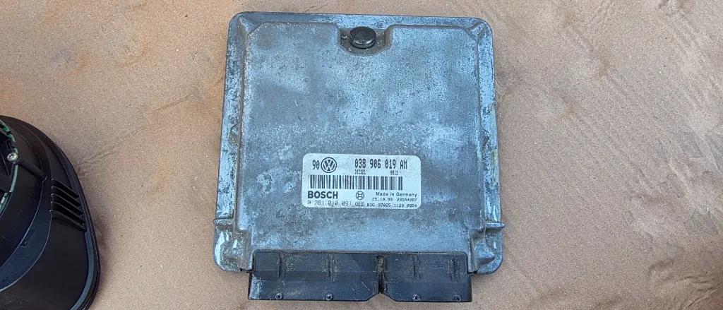 Ecu calculator motor Vw Golf 4 / Bora 1.9 TDI AJM 2000 2001 2002 2003