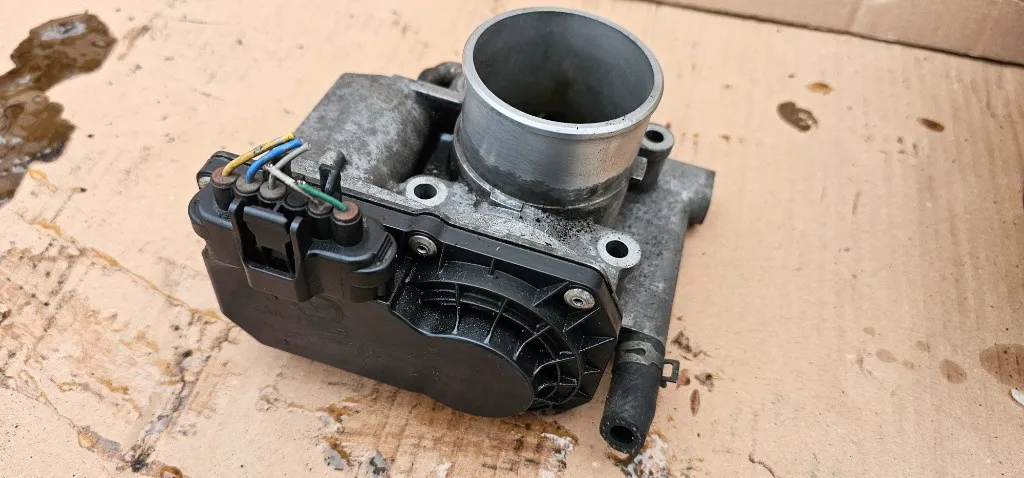 Clapeta Acceleratie Mazda 3 BL / Mazda 6 Gh Facelift 2.2 Diesel 2009 2010 2011 2012