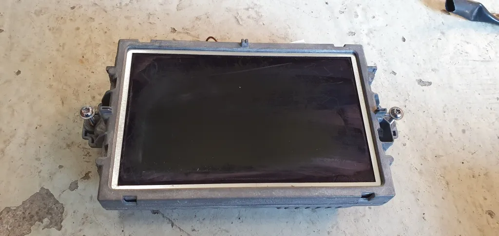 Display navigatie Mercedes C-Class W204 Facelift 2011 2012 2013 a2049007408