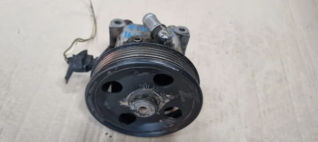 Pompa Servodirectie Ford Focus 1 1.6 16v FYDD 2002 2003 2004