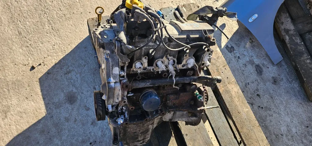 Motor Renault Clio Symbol 1.4 benzina 2002 2003 2004 2005 2006